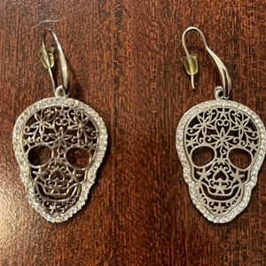 Skull rhinestone earrings